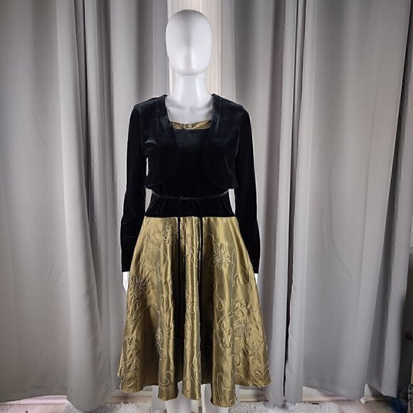 Amy's Closet Other - Amy's Closet Young Adult Black Gold Velvet Top, Faux Sweater Satin Dress Size 16